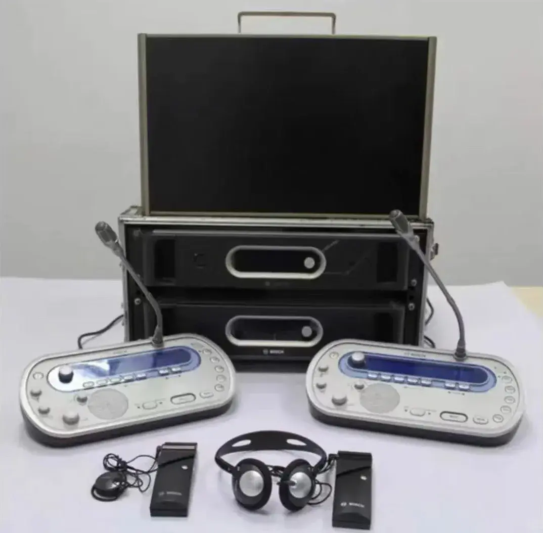 Matériel d'interprétation simultanée Bosch