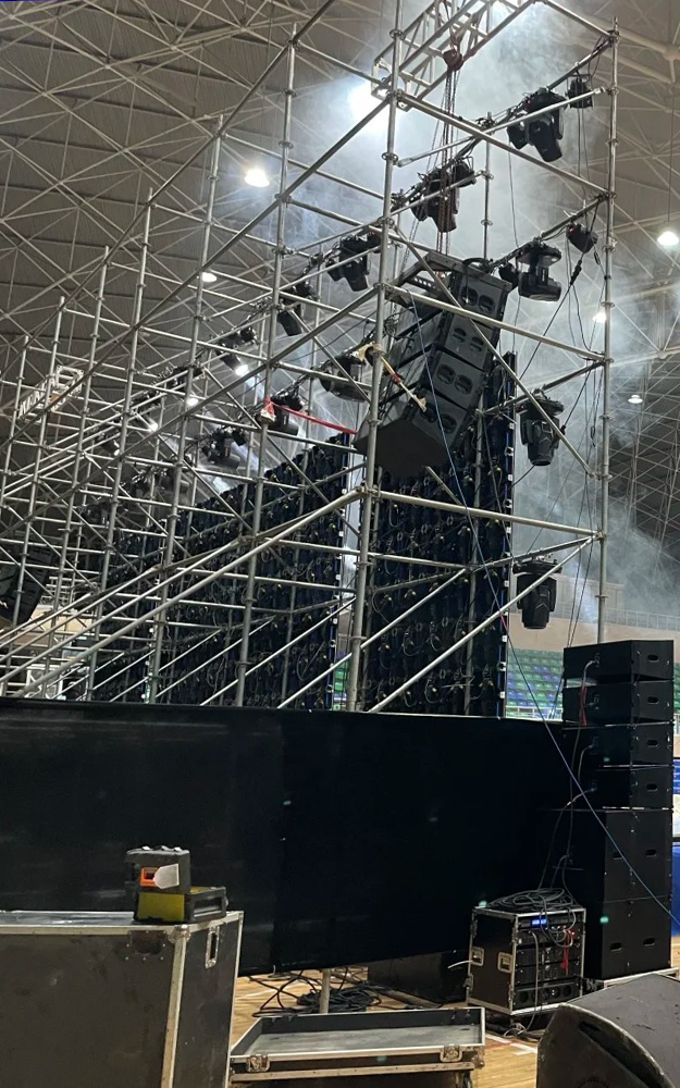 Chantier d'éclairage et de sonorisation